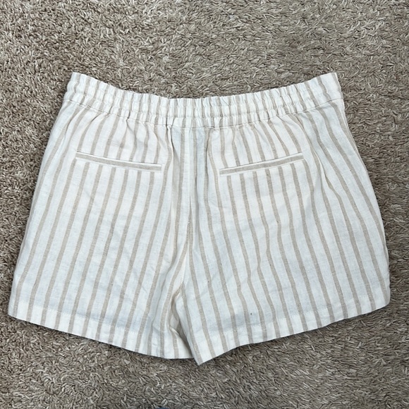 J Crew Cream and tan linen shorts - Picture 2 of 3